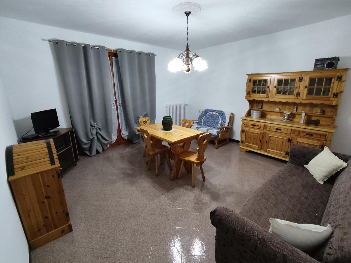 Casa Vacanza Il Corbetto Di Michela & Matteo Locana Eksteriør billede
