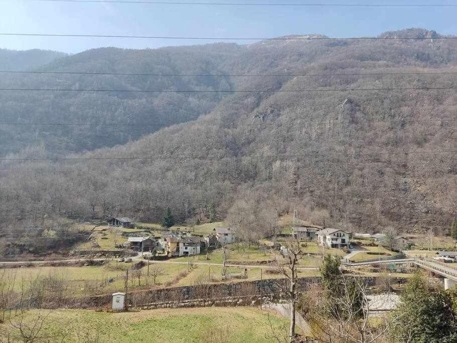 Casa Vacanza Il Corbetto Di Michela & Matteo Locana Eksteriør billede